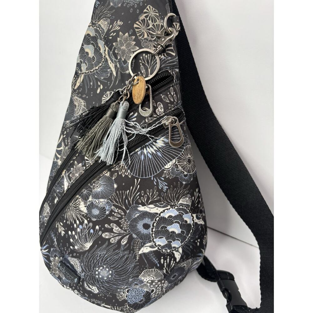 Sakroots 'On The Go' Sling Backpack Crossbody Midnight Seascape Sea Turtle - Picture 3 of 15